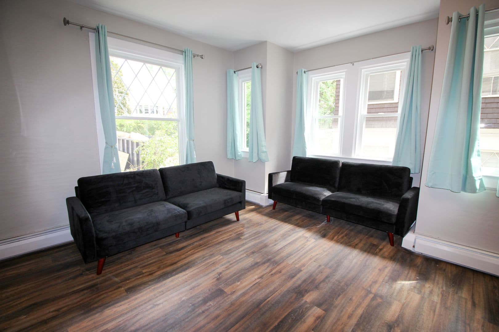Ithaca Apartment: 522 Stewart Ave