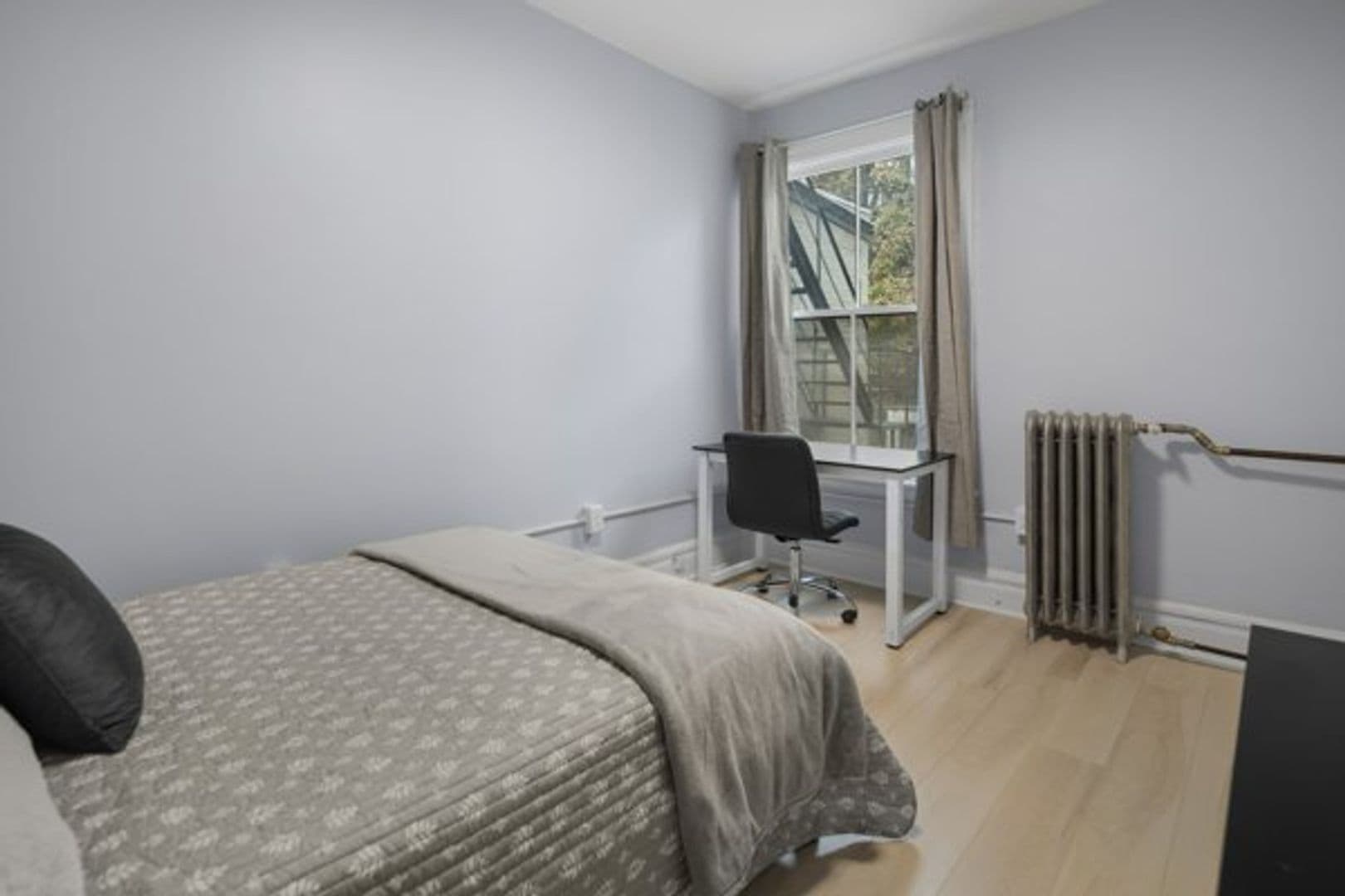 Ithaca Apartment: 702 E State St