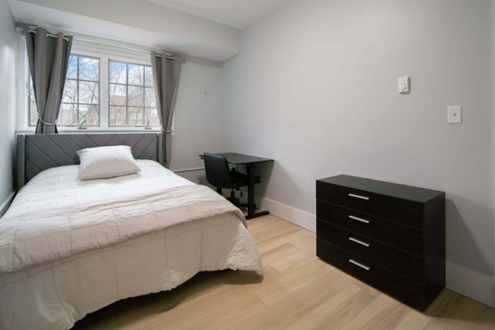 Ithaca Apartment: 504 Stewart Ave