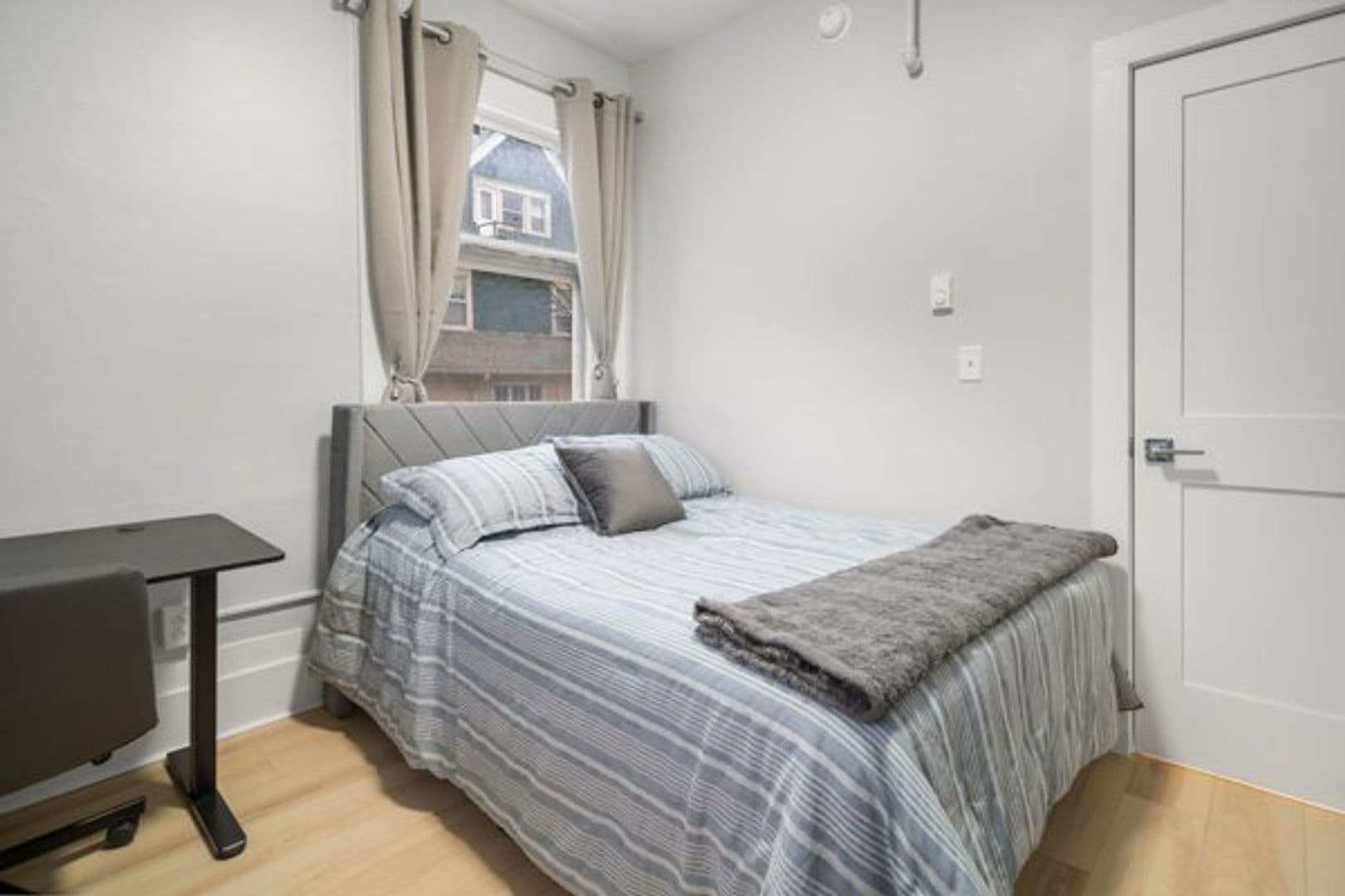 Ithaca Apartment: 504 Stewart Ave
