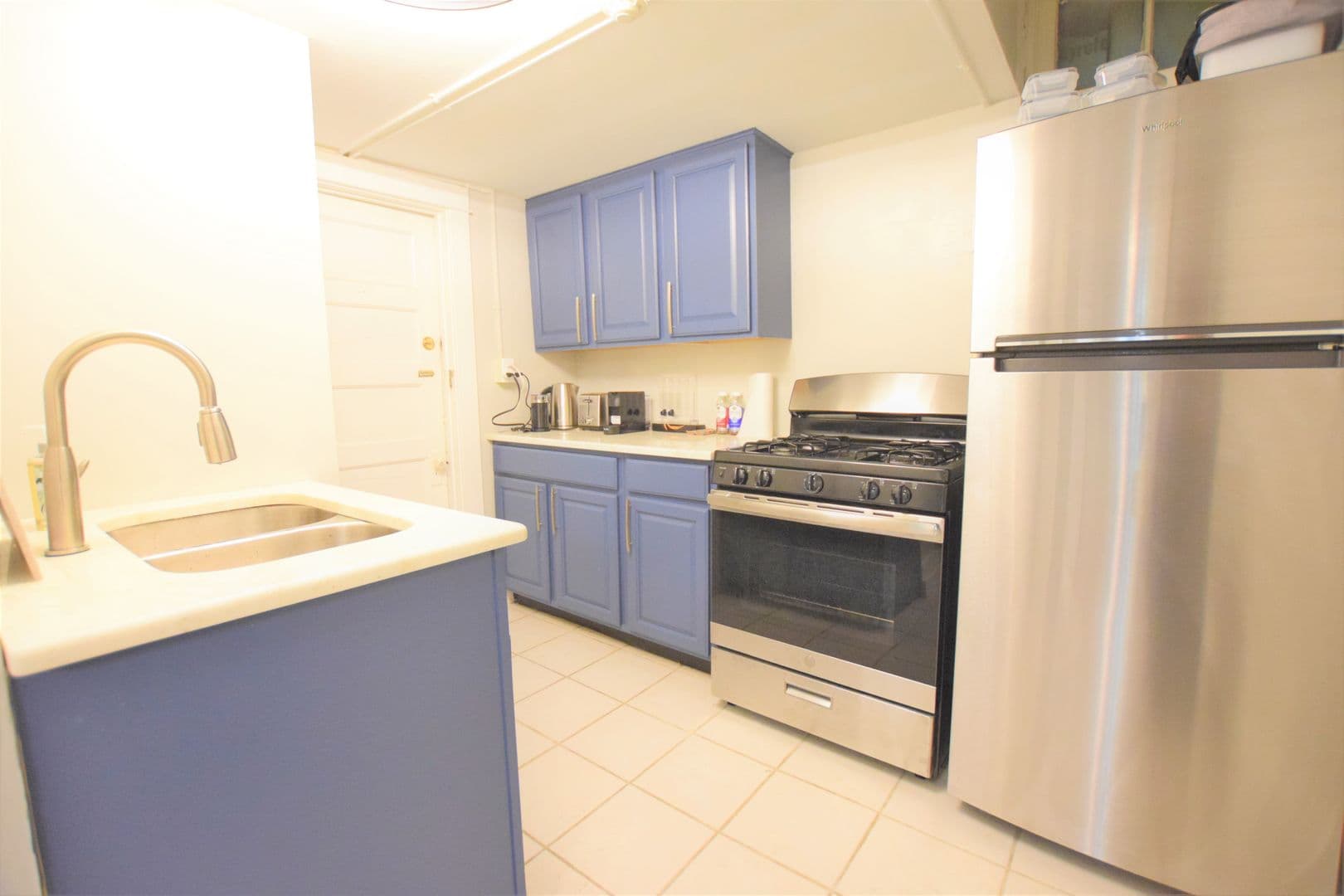 Ithaca Apartment: 609 E State St