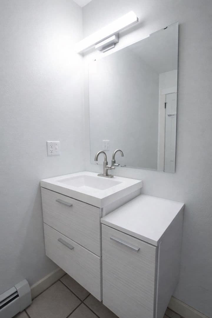 Ithaca Apartment: 217 Columbia St.