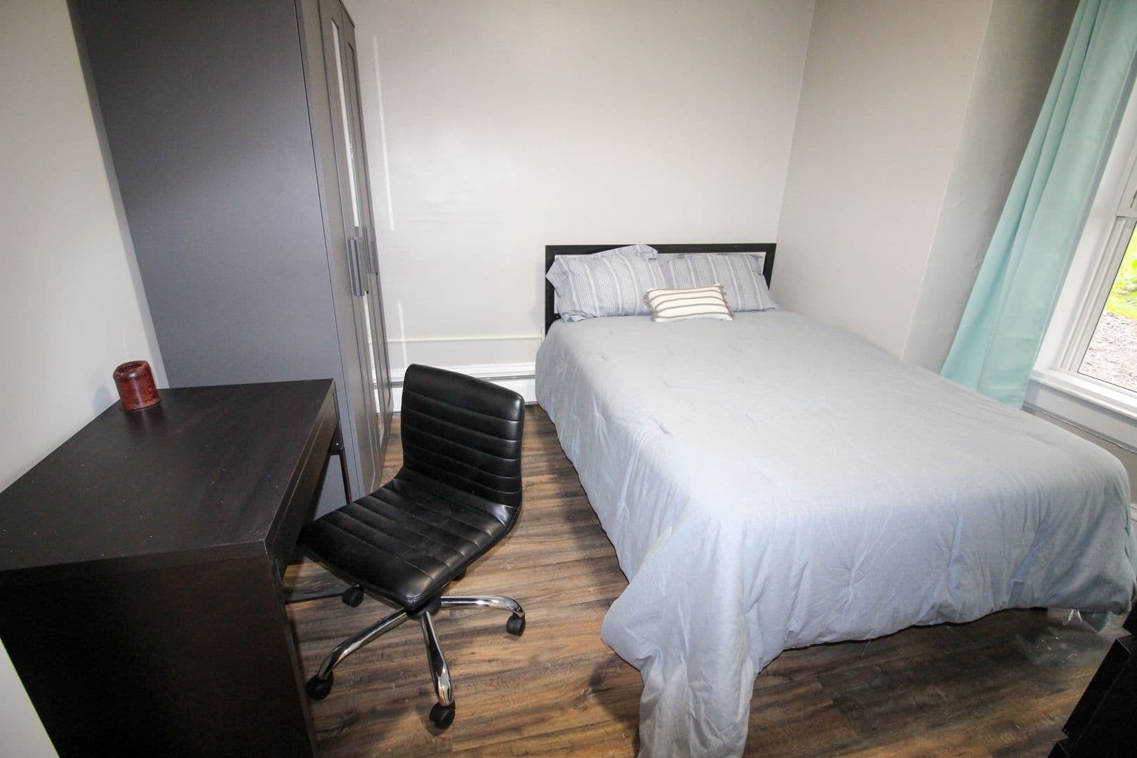 Ithaca Apartment: 522 Stewart Ave