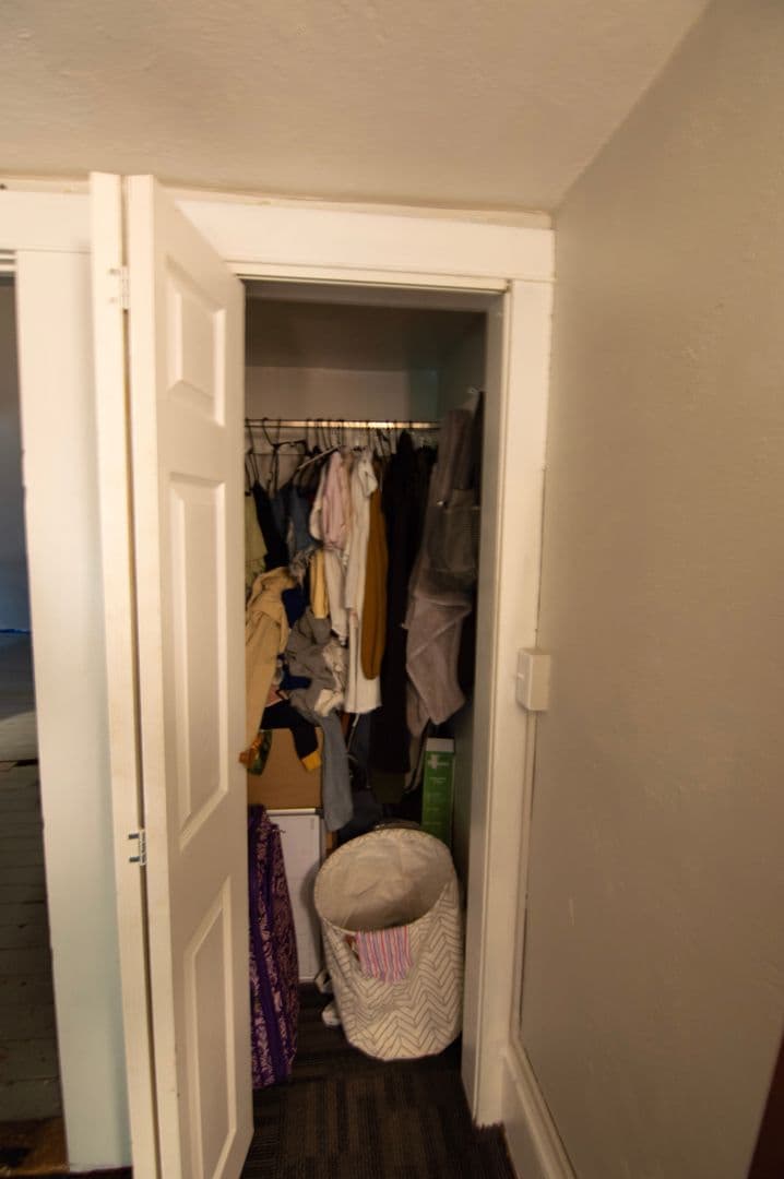 Ithaca Apartment: 609 E State St