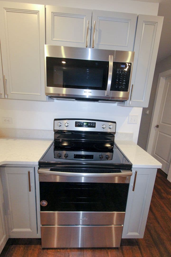 Ithaca Apartment: 230 Bryant Ave