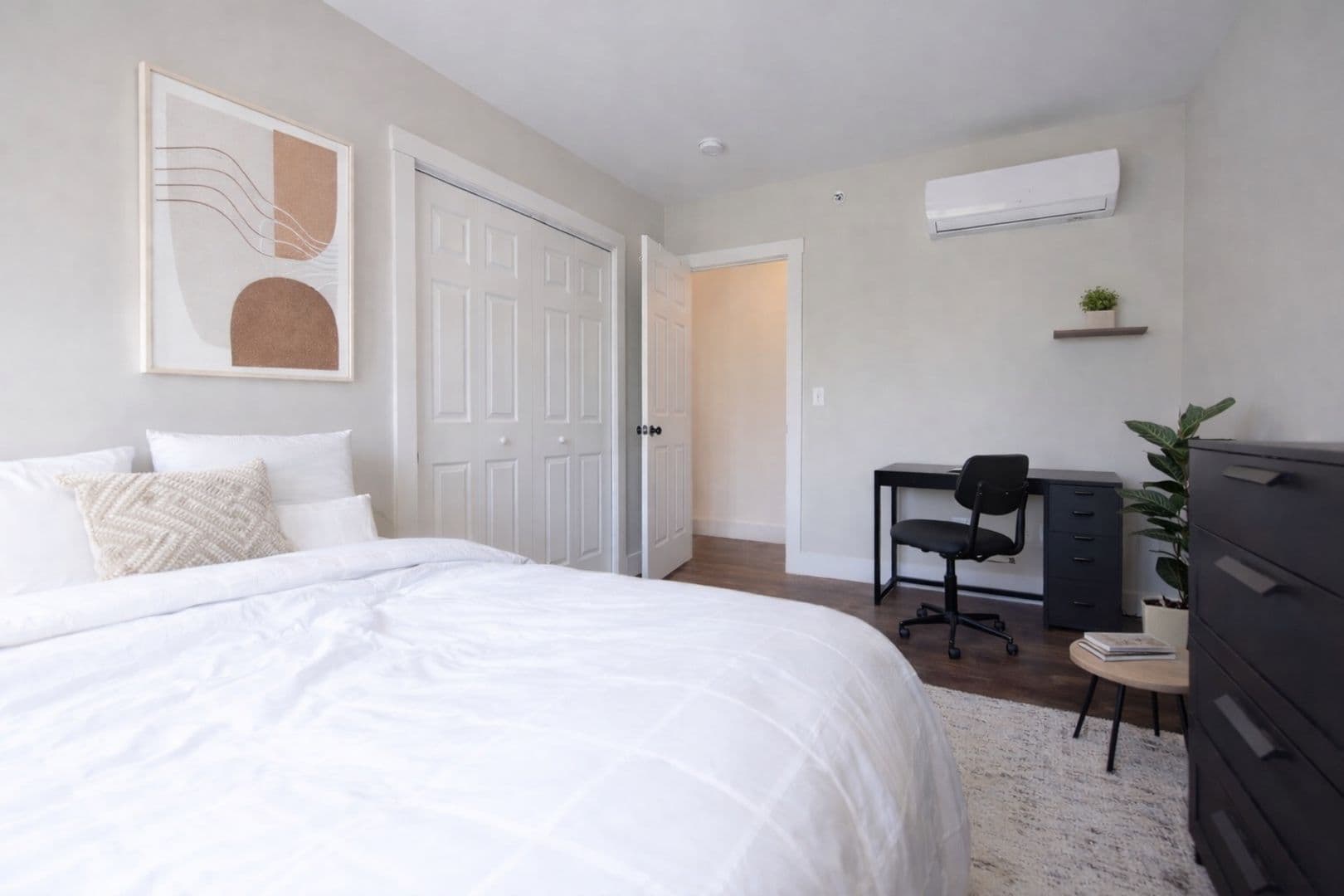 Ithaca Apartment: 707 E. Seneca St