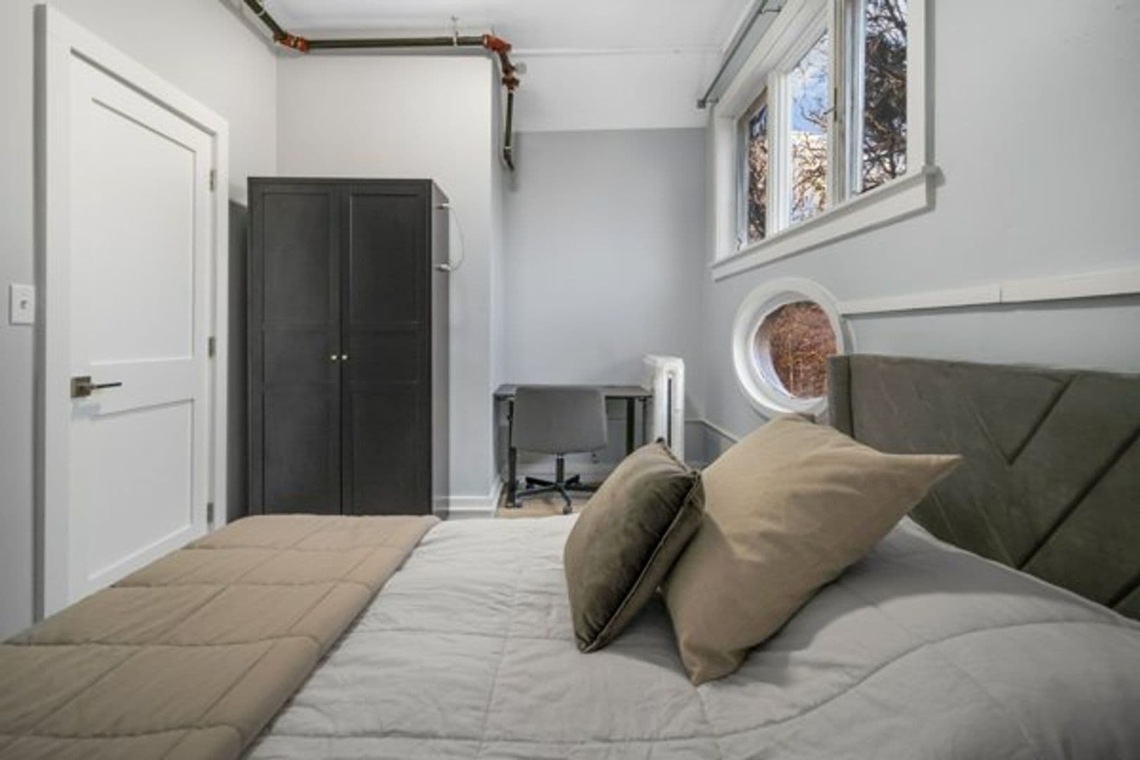 Ithaca Apartment: 504 Stewart Ave