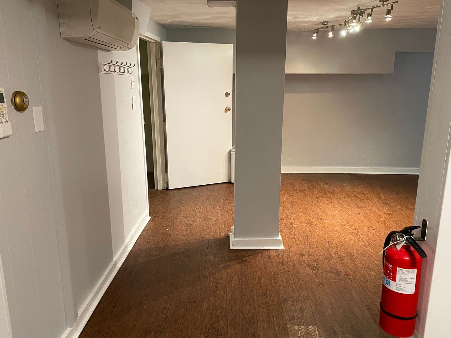 Ithaca Apartment: 1002 N. Aurora St.