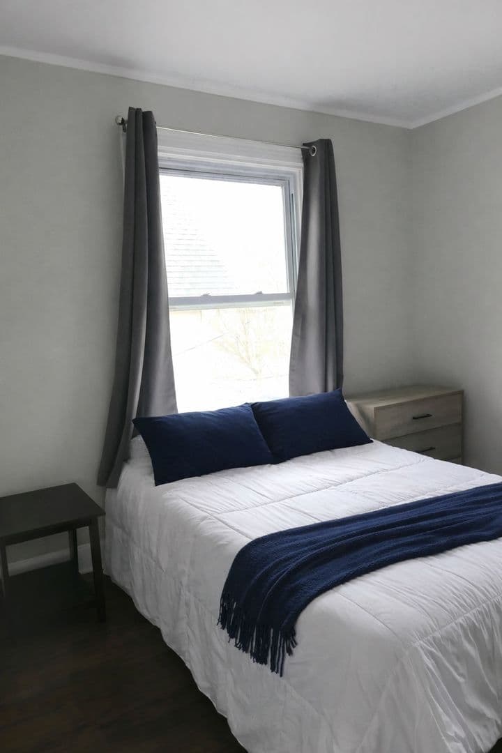 Ithaca Apartment: 311 Farm St