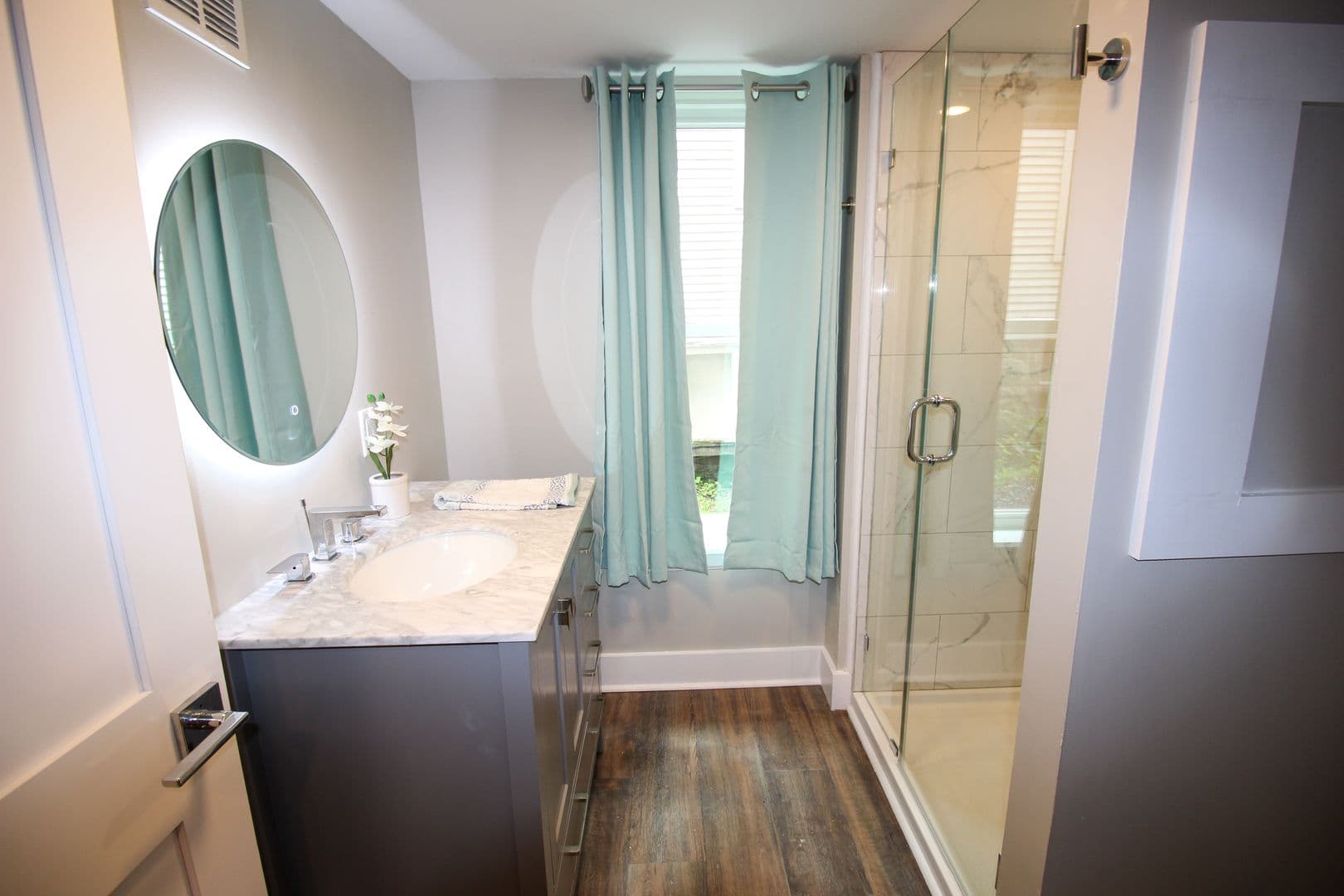 Ithaca Apartment: 522 Stewart Ave