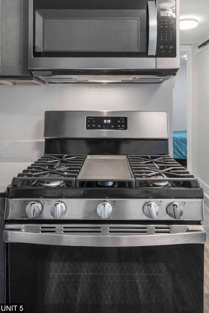 Ithaca Apartment: 710 Stewart Ave