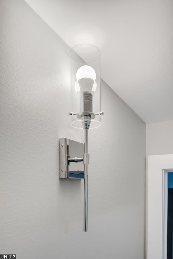 Ithaca Apartment: 109 Williams St