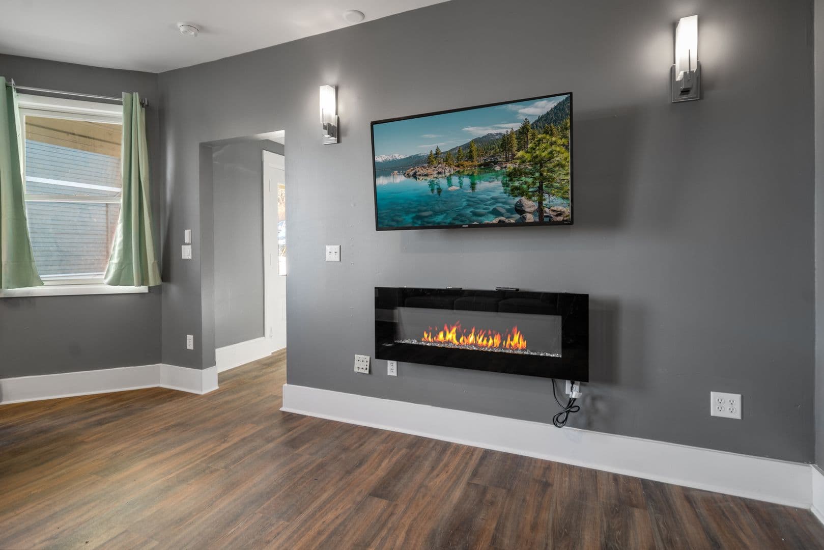 Ithaca Apartment: 404-406 University Ave