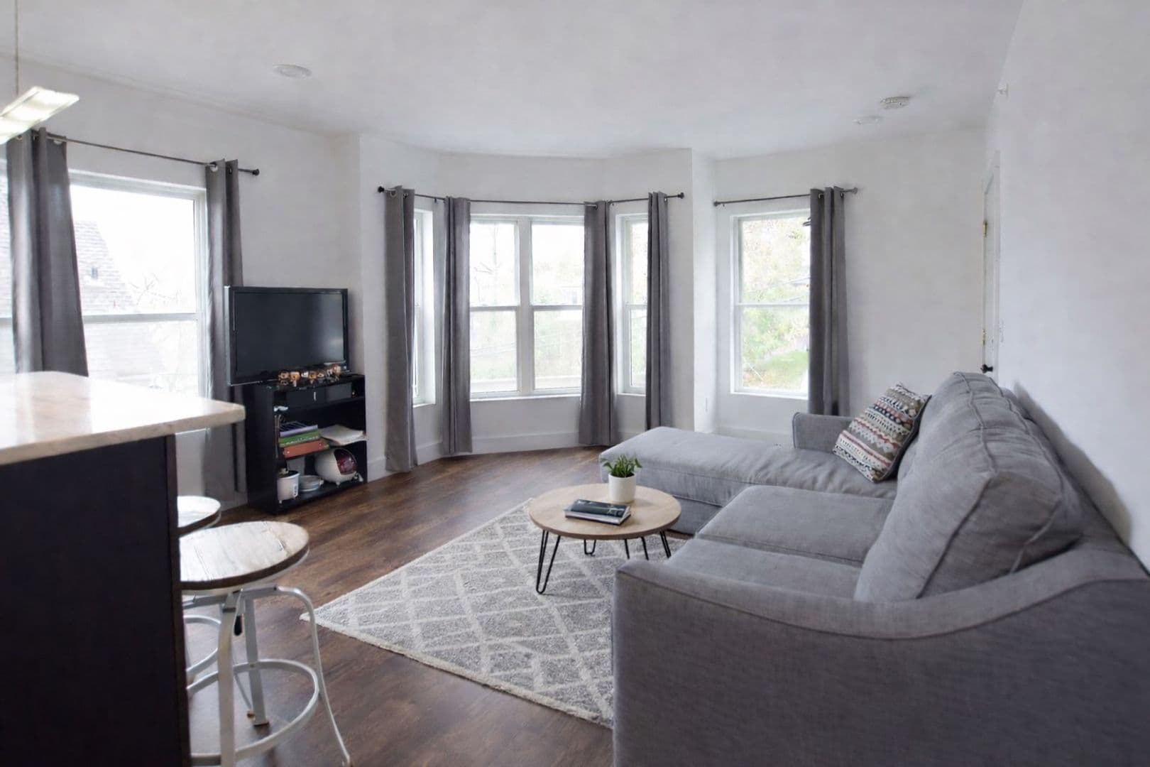 Ithaca Apartment: 707 E. Seneca St