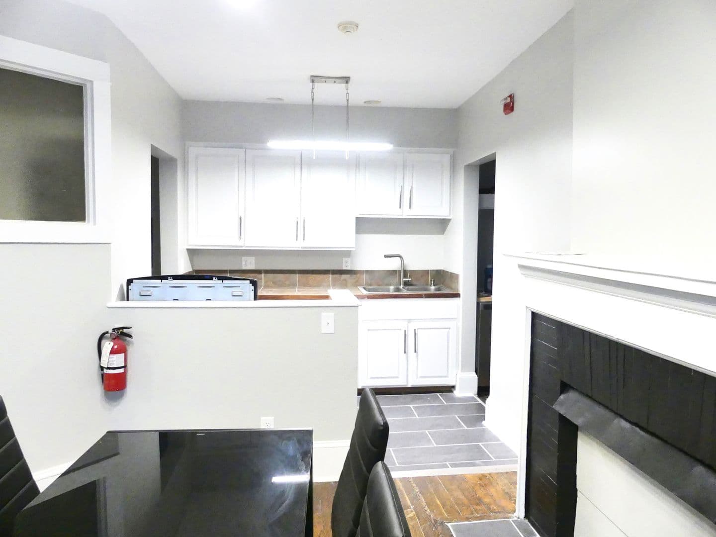 Ithaca Apartment: 609 E State St