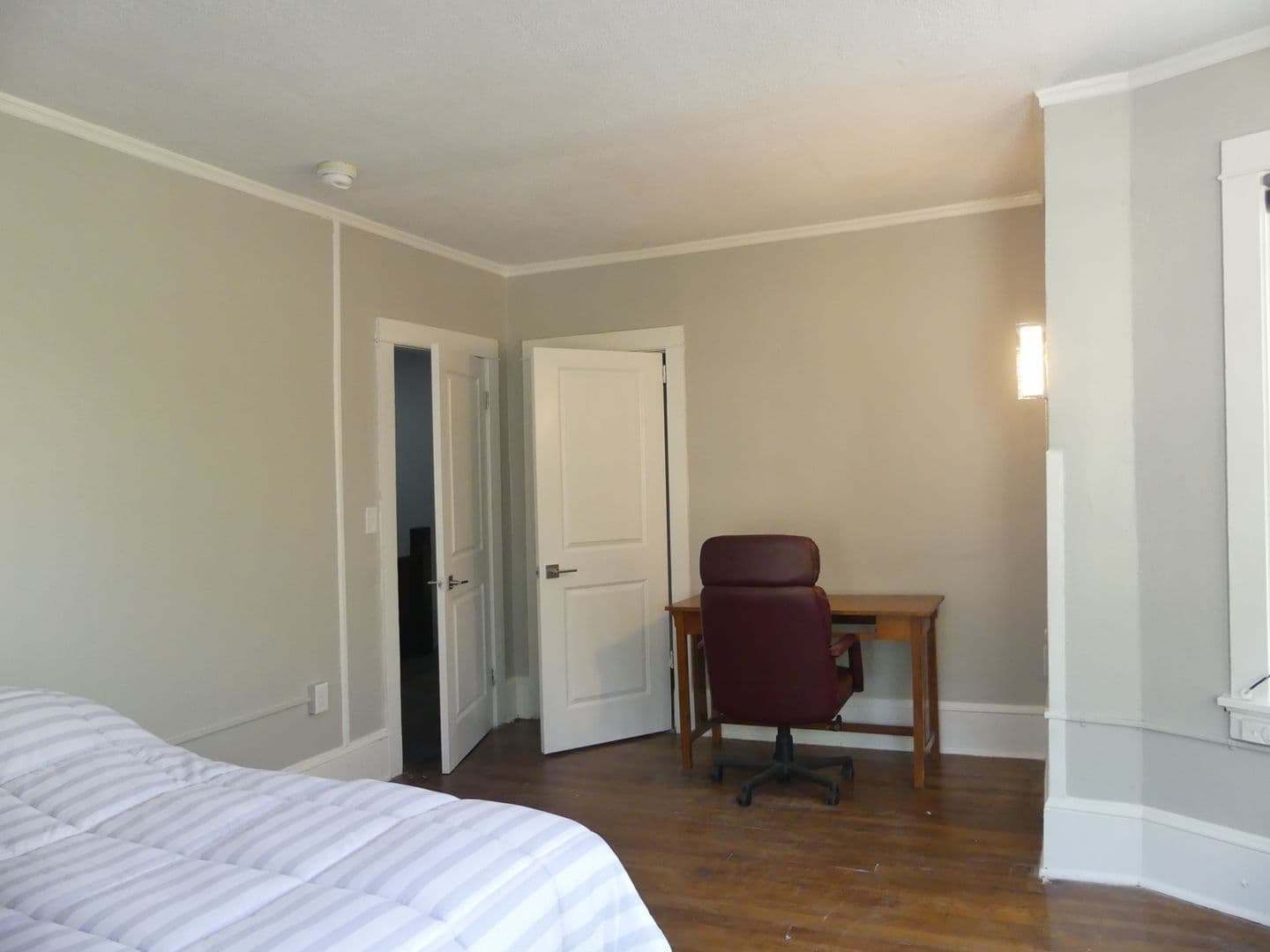 Ithaca Apartment: 609 E State St