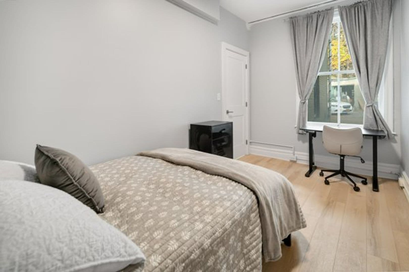 Ithaca Apartment: 702 E State St