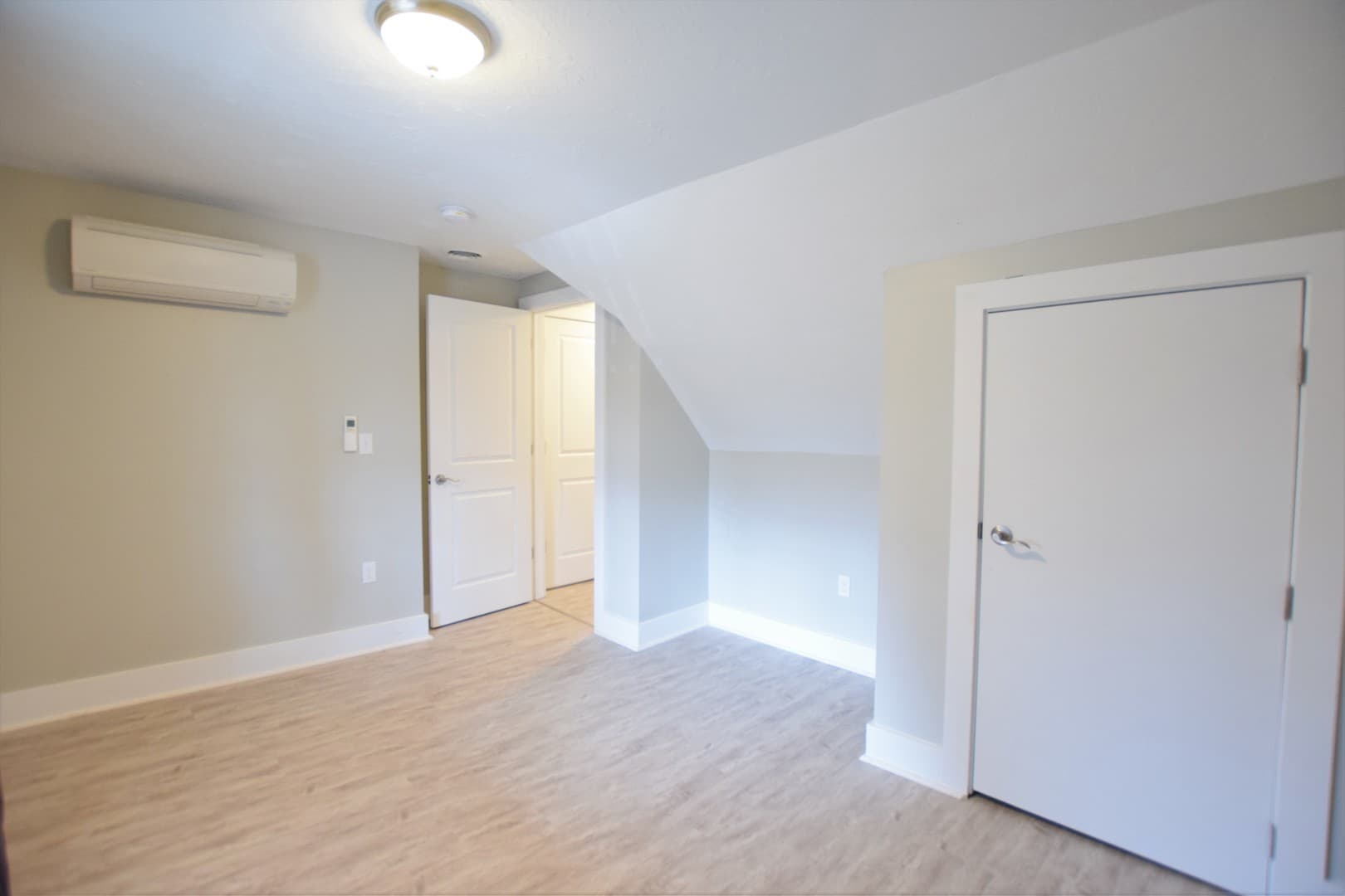 Ithaca Apartment: 1002 N. Aurora St.