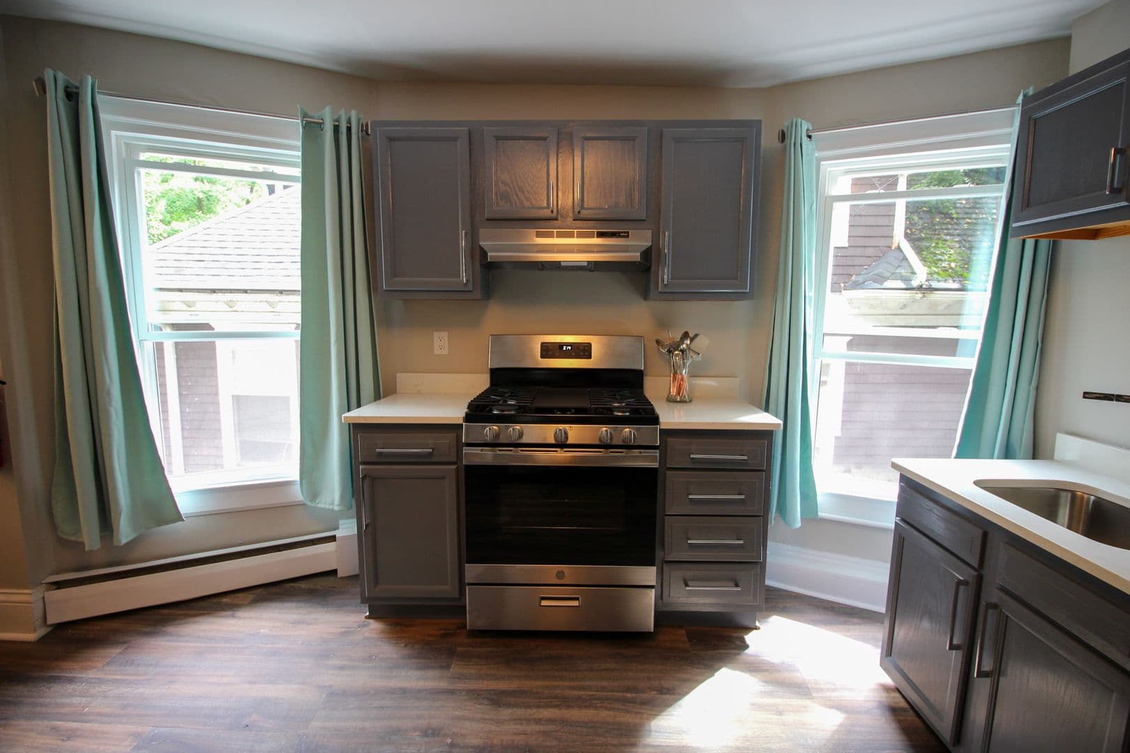 Ithaca Apartment: 522 Stewart Ave