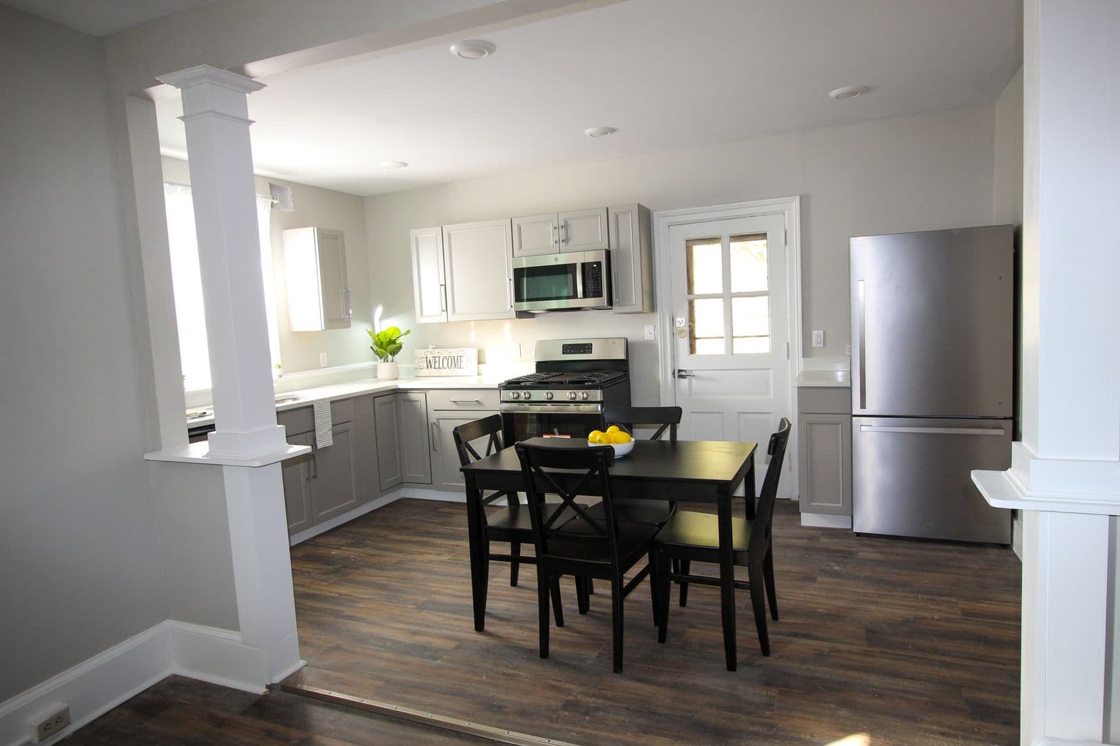 Ithaca Apartment: 613 E State St