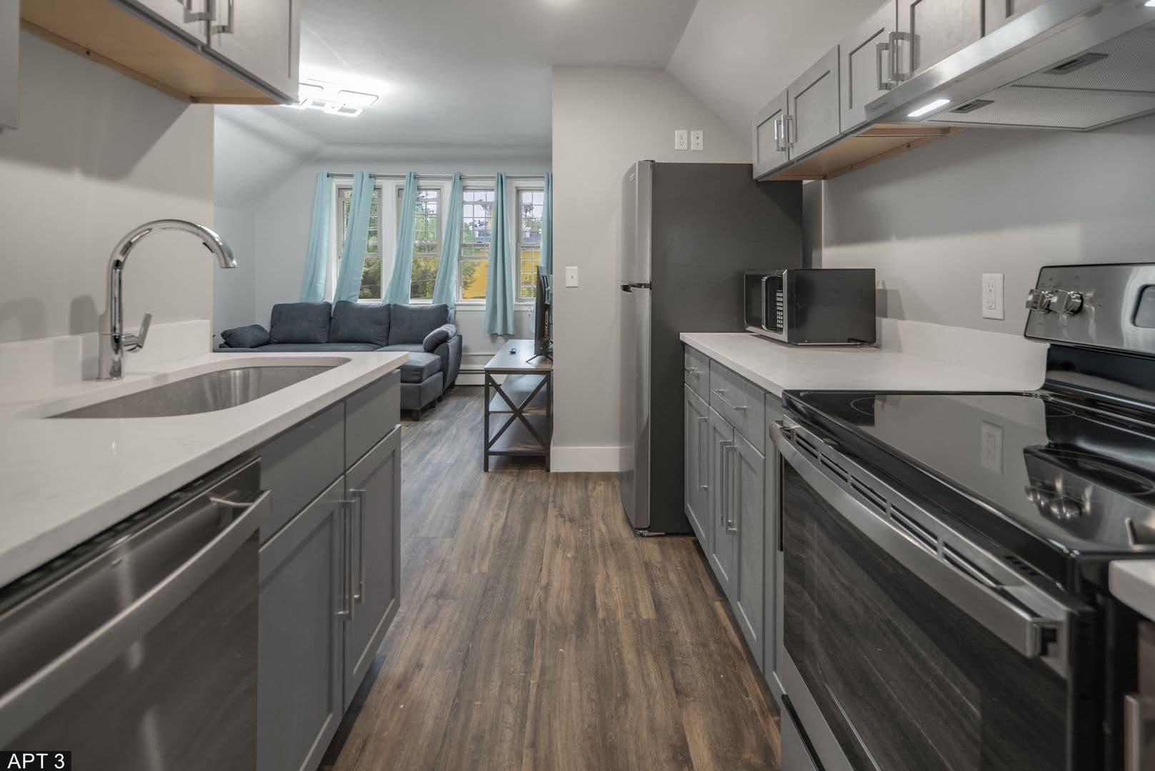 Ithaca Apartment: 711 E Seneca St