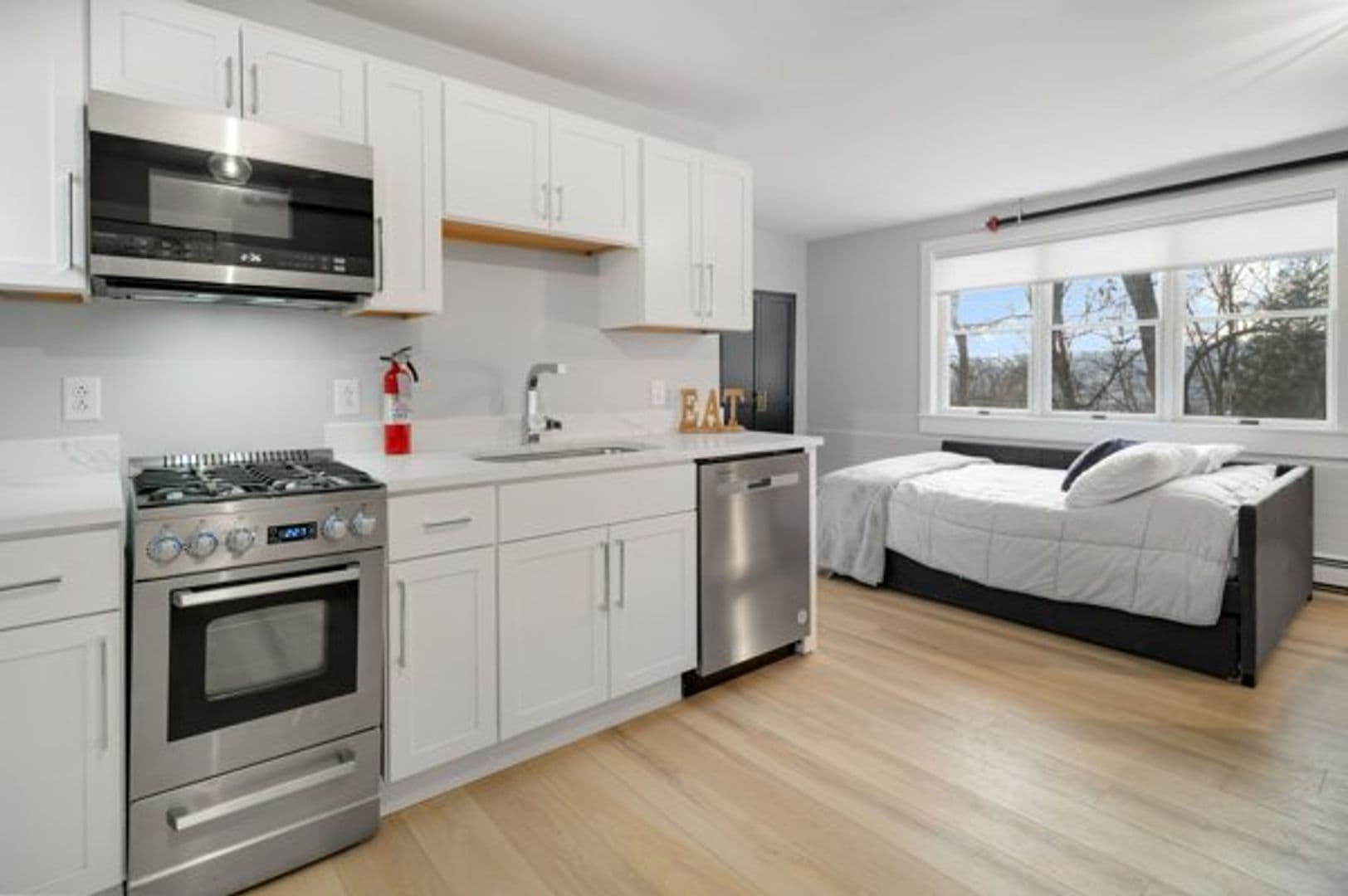 Ithaca Apartment: 504 Stewart Ave