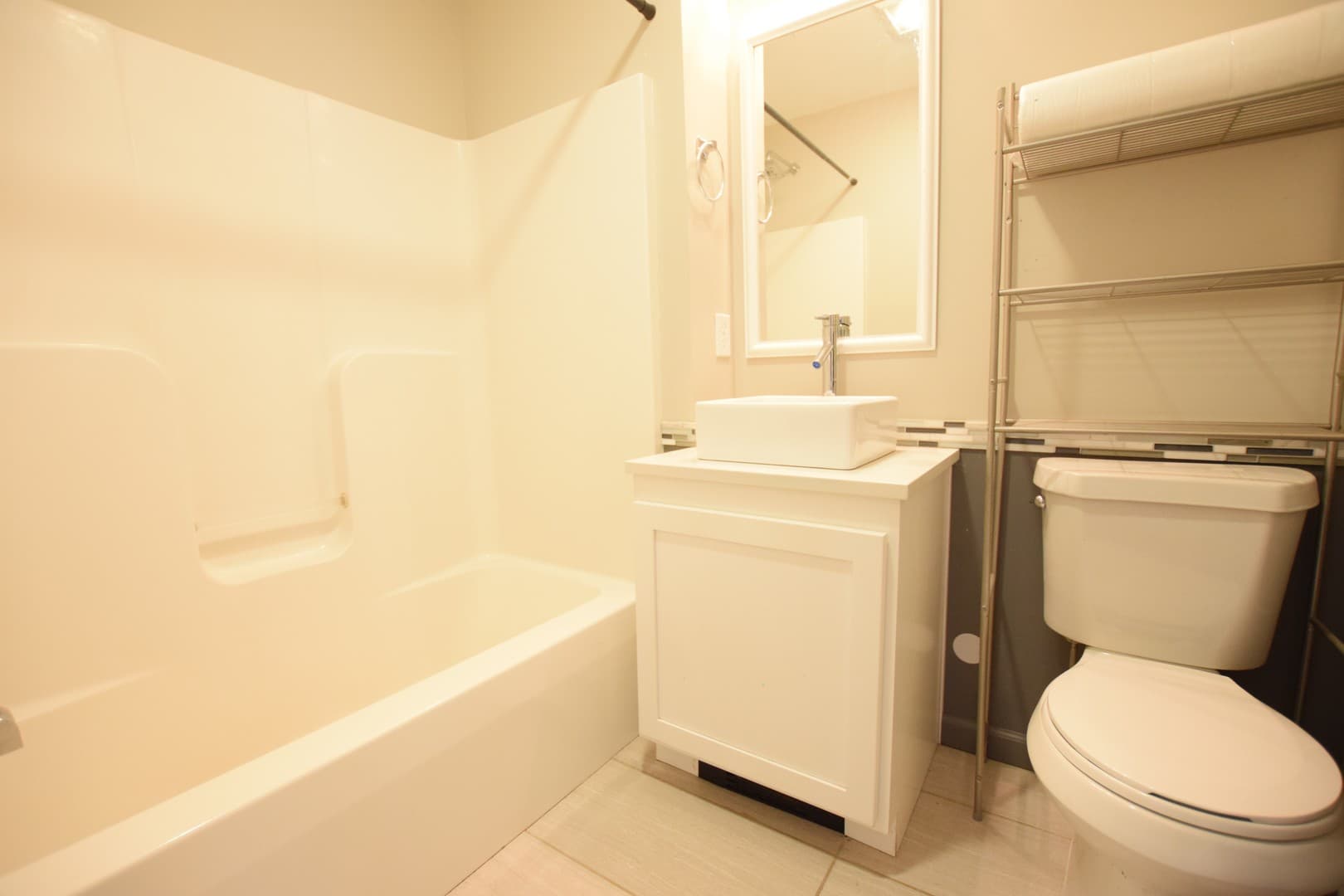 Ithaca Apartment: 605 S Aurora St