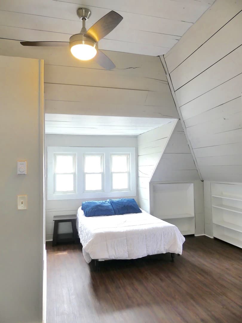 Ithaca Apartment: 311 Farm St