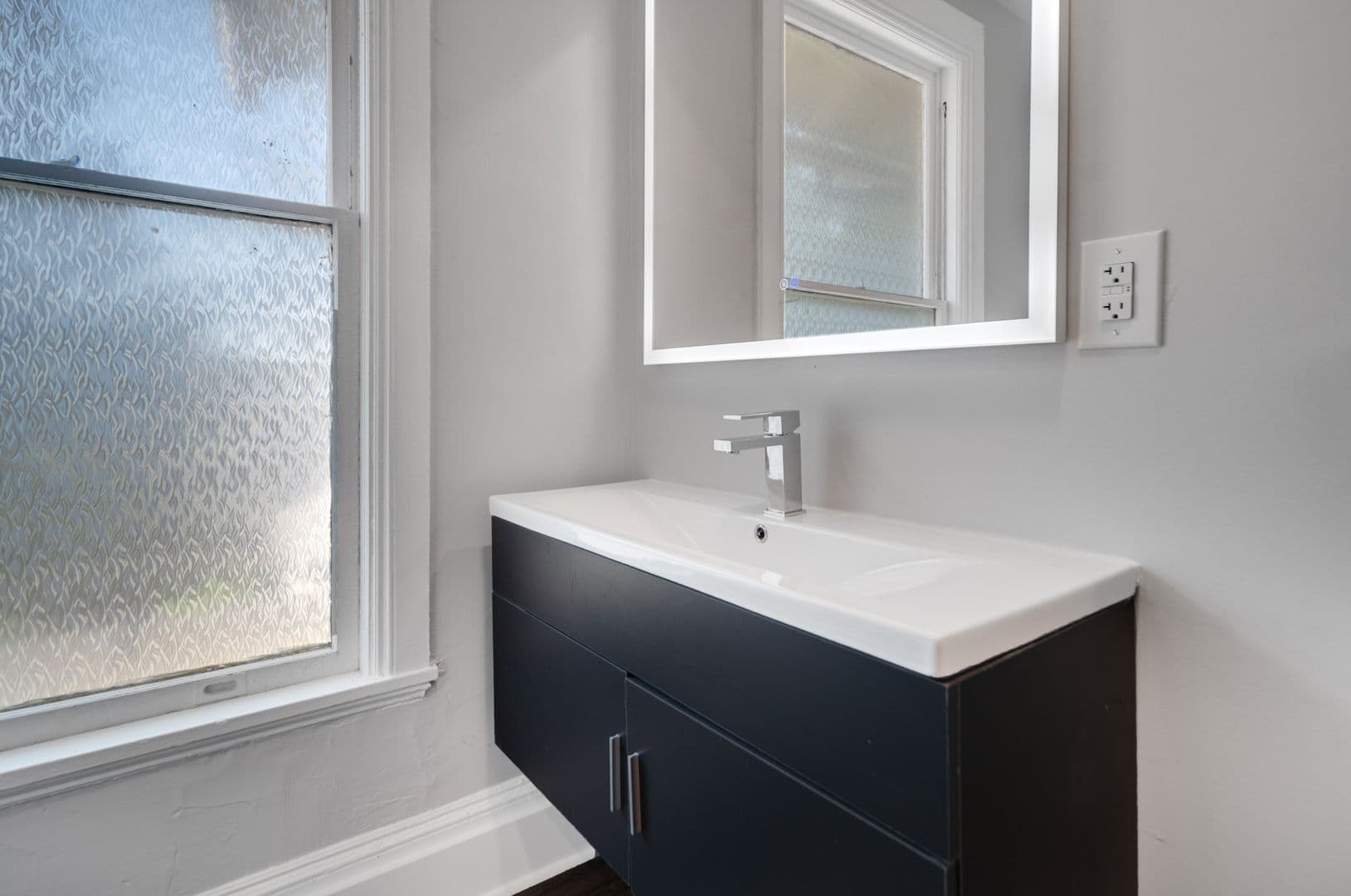 Ithaca Apartment: 404-406 University Ave