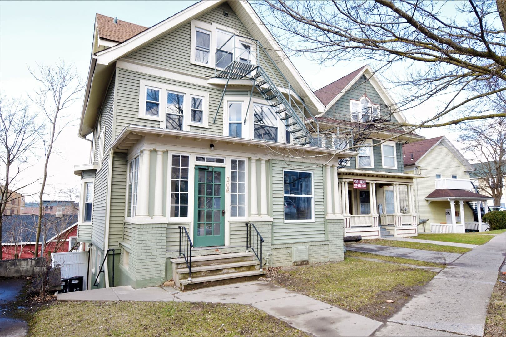 Ithaca Apartment: 306 Bryant Ave
