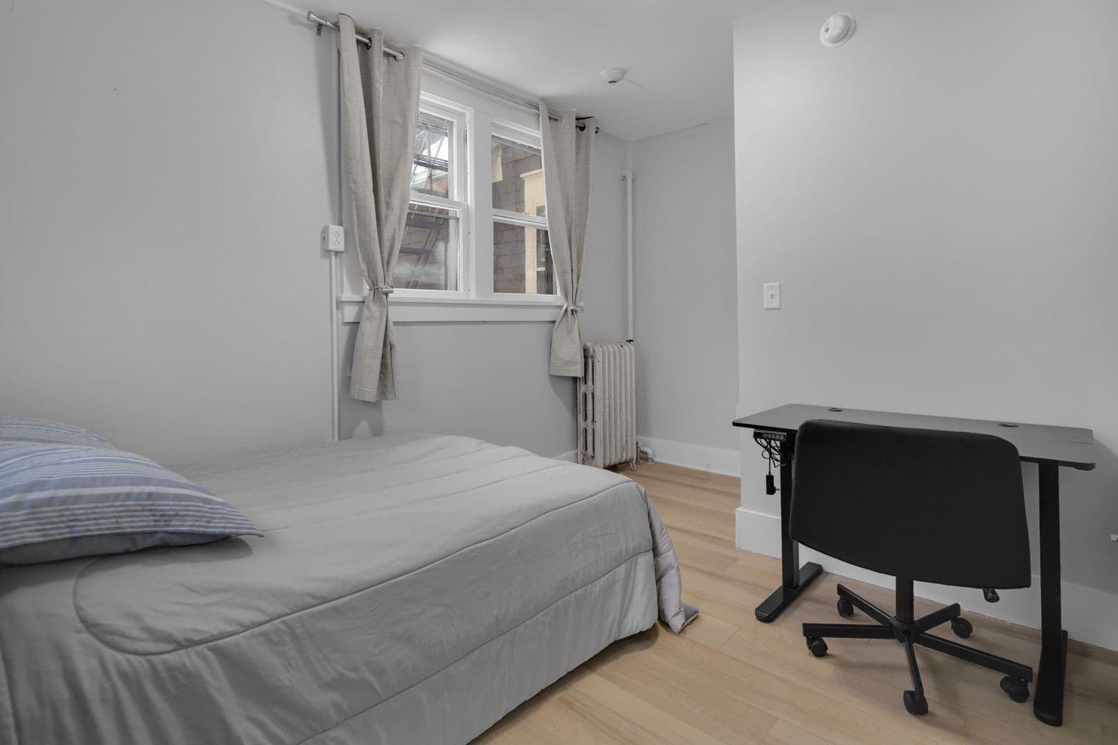 Ithaca Apartment: 104 Harvard Pl