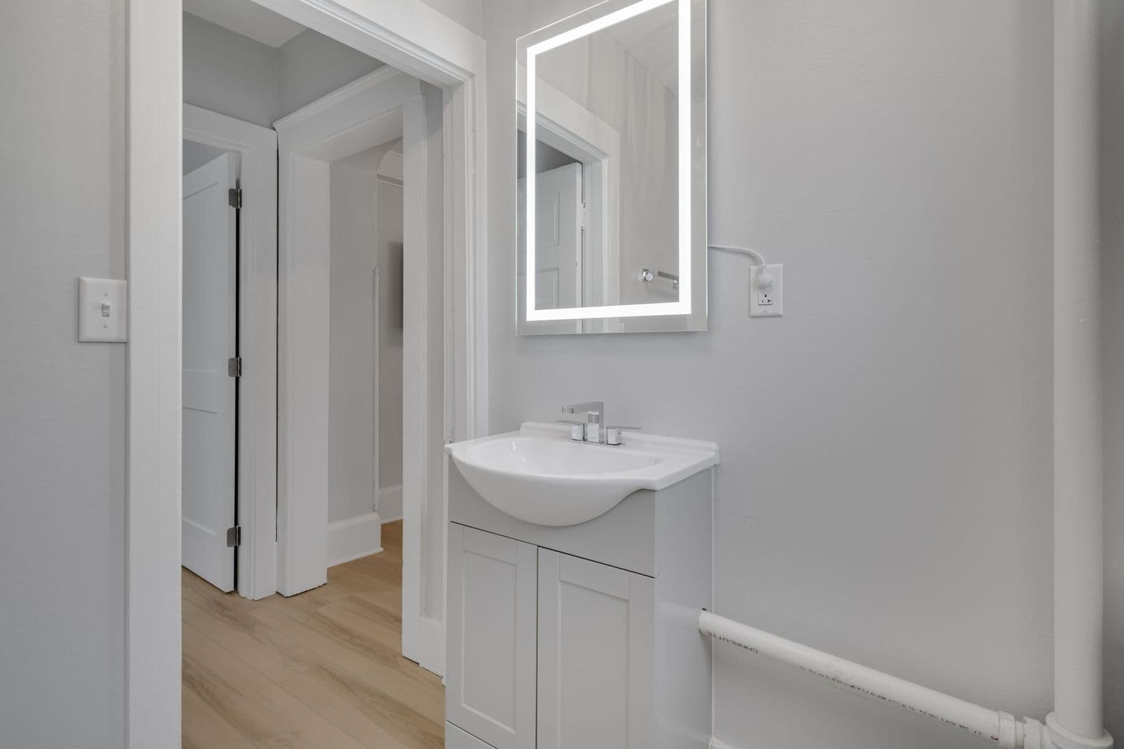 Ithaca Apartment: 104 Harvard Pl