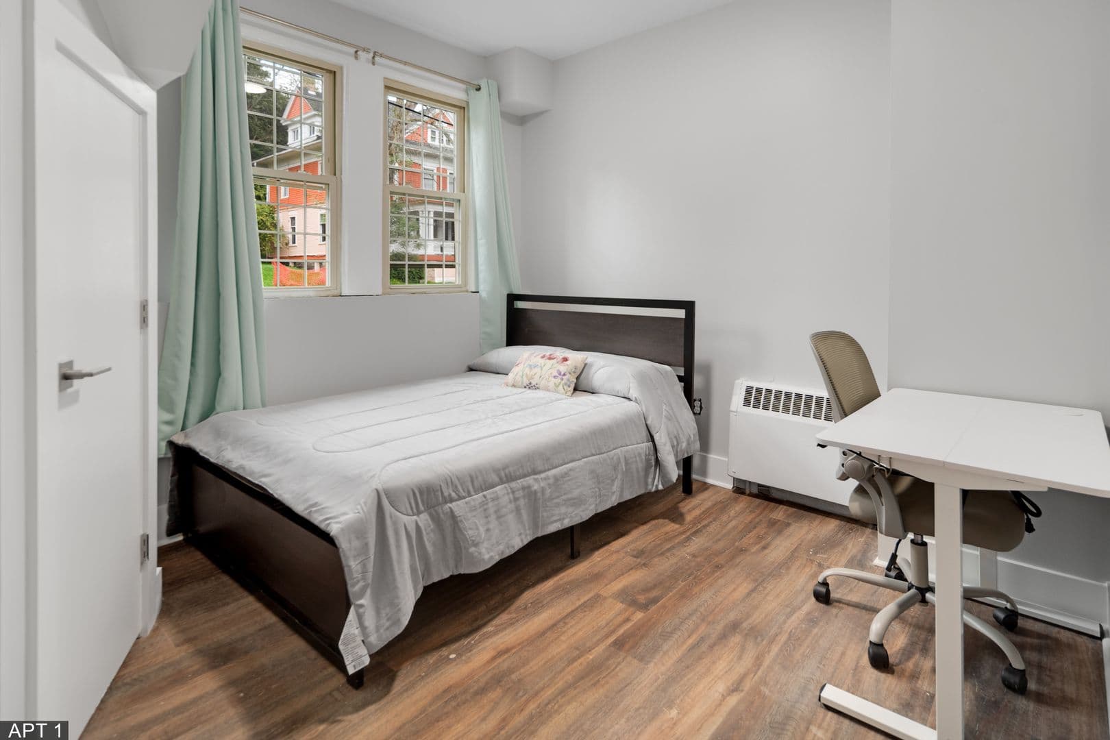 Ithaca Apartment: 711 E Seneca St
