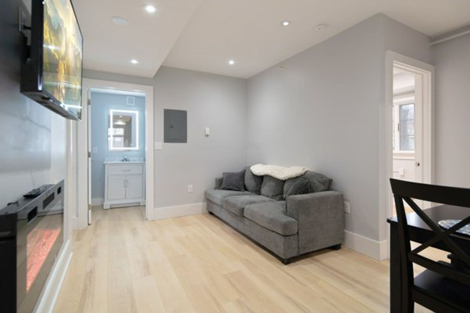 Ithaca Apartment: 504 Stewart Ave