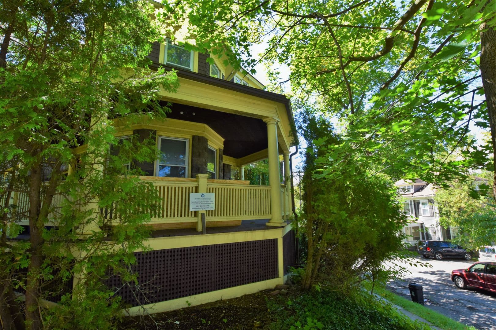 Ithaca Apartment: 609 E State St