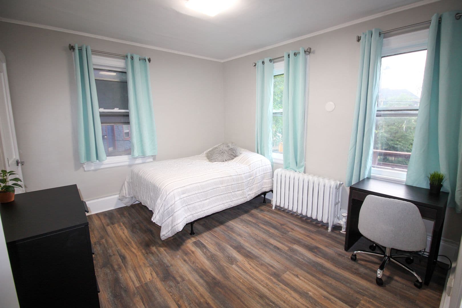 Ithaca Apartment: 613 E State St