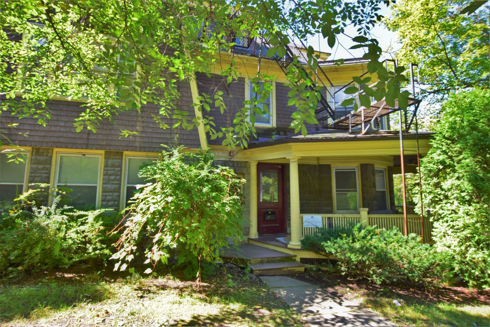Ithaca Apartment: 609 E State St