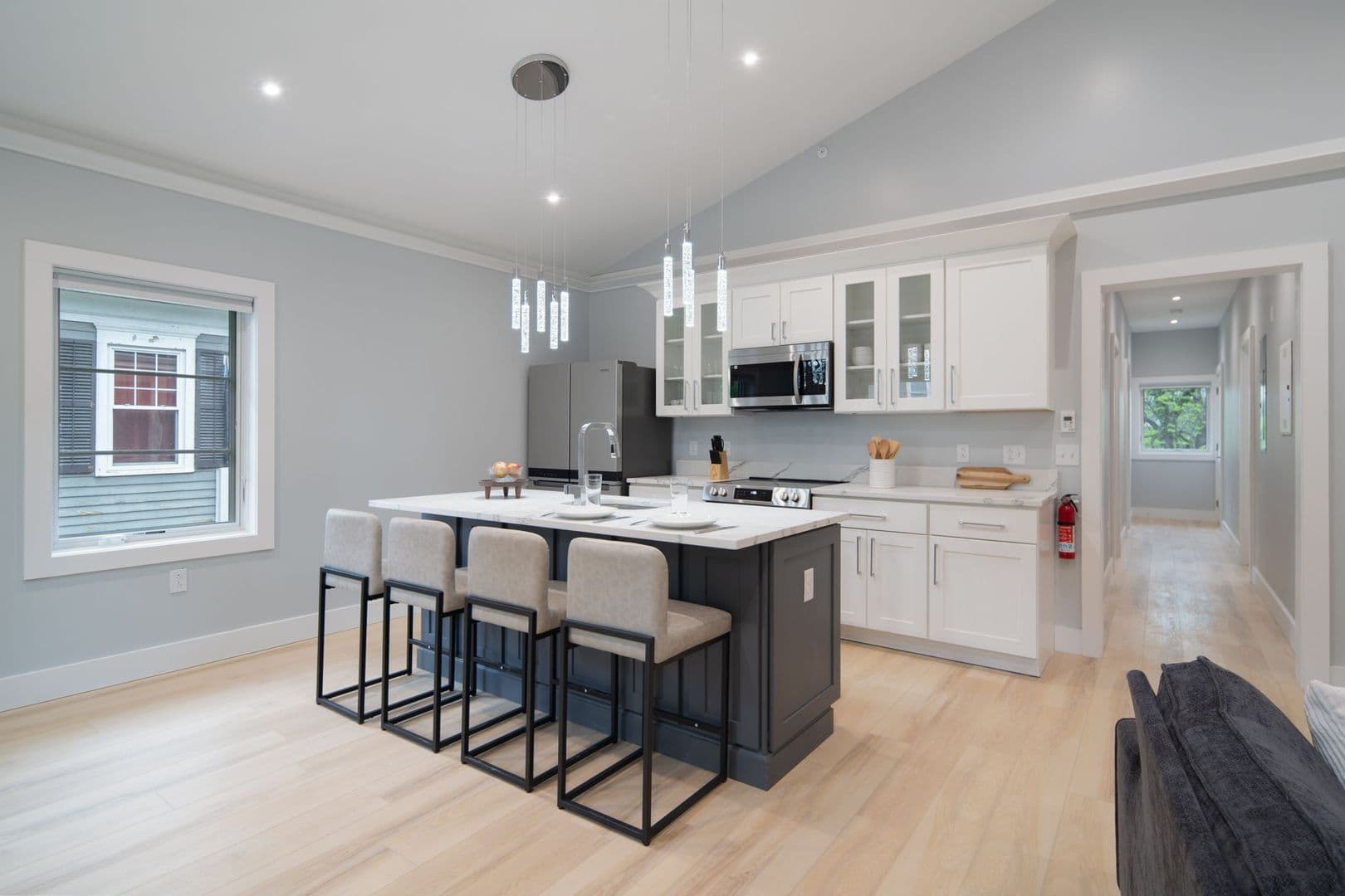 Ithaca Apartment: 601 E State St