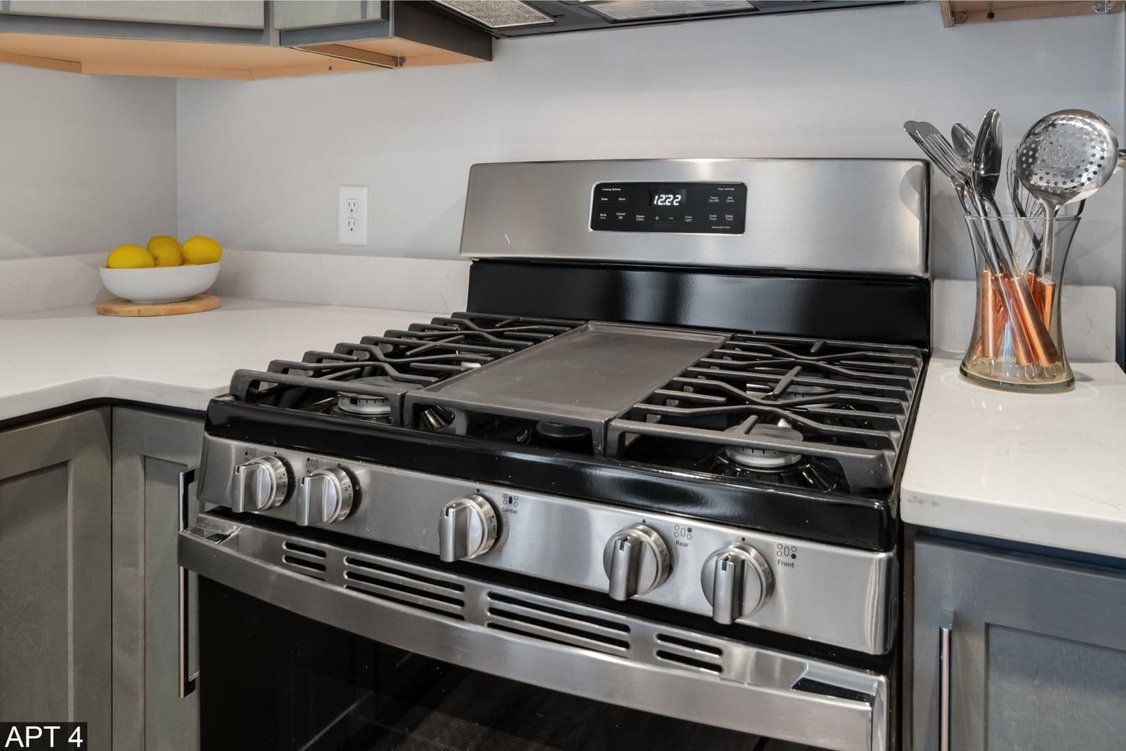 Ithaca Apartment: 308 Stewart Ave