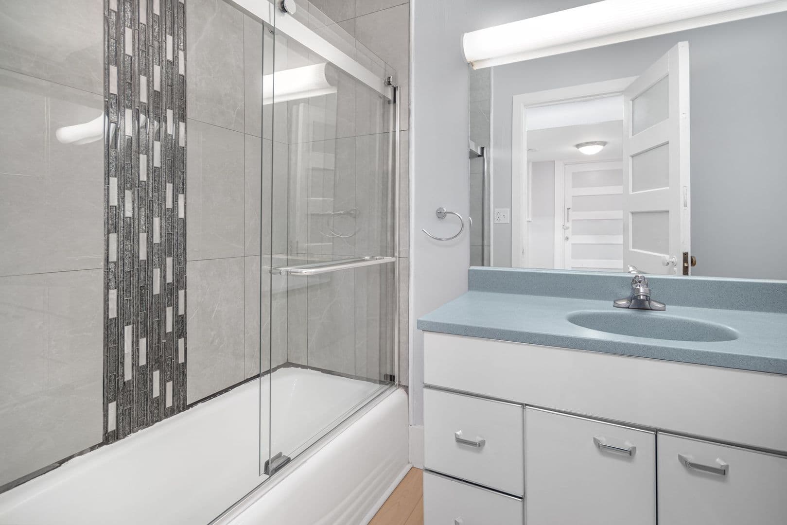 Ithaca Apartment: 504 Stewart Ave