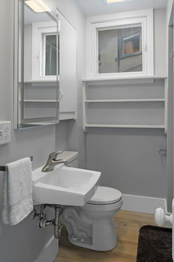 Ithaca Apartment: 702 E State St