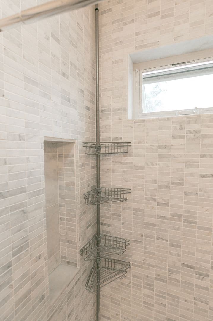 Ithaca Apartment: 707 E. Seneca St