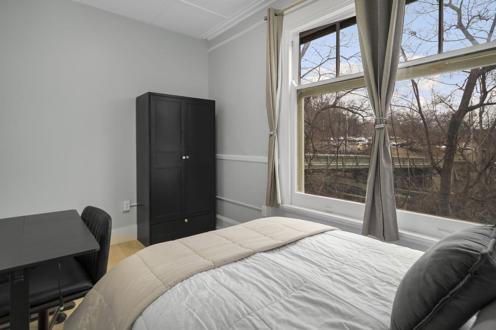 Ithaca Apartment: 504 Stewart Ave