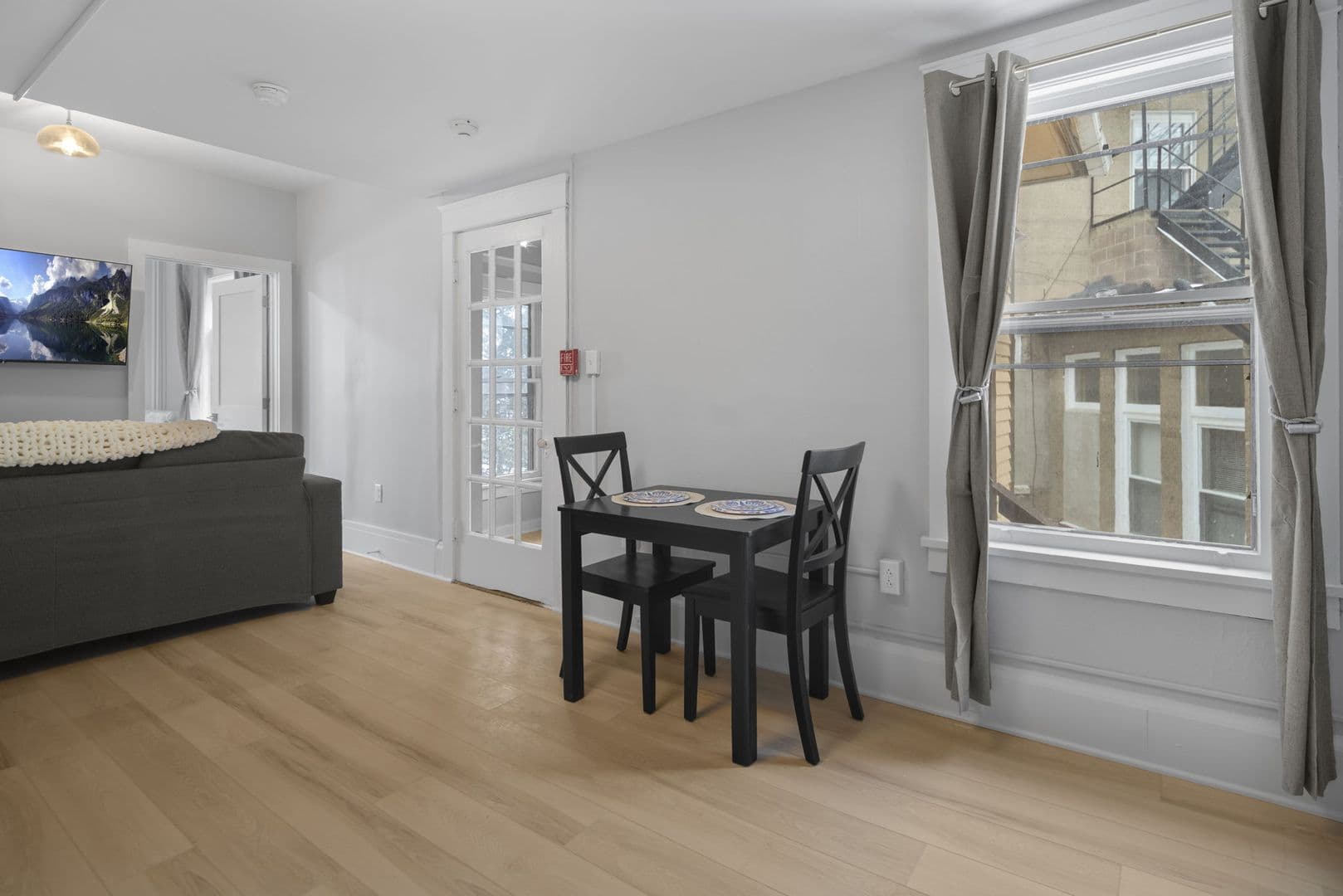 Ithaca Apartment: 104 Harvard Pl