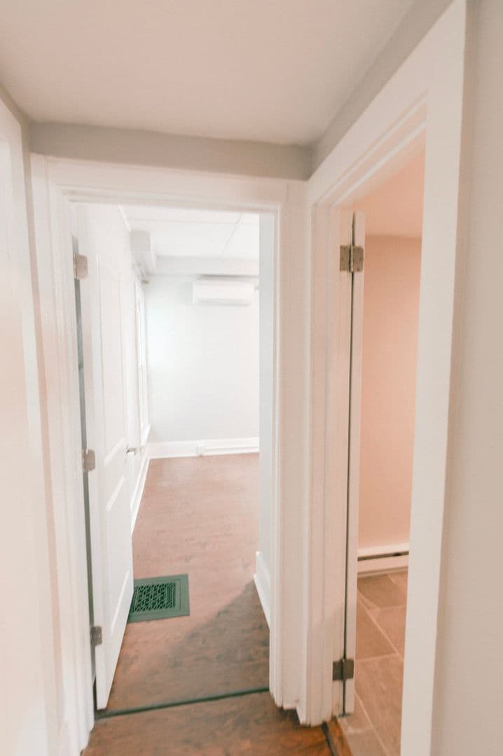 Ithaca Apartment: 1002 N. Aurora St.