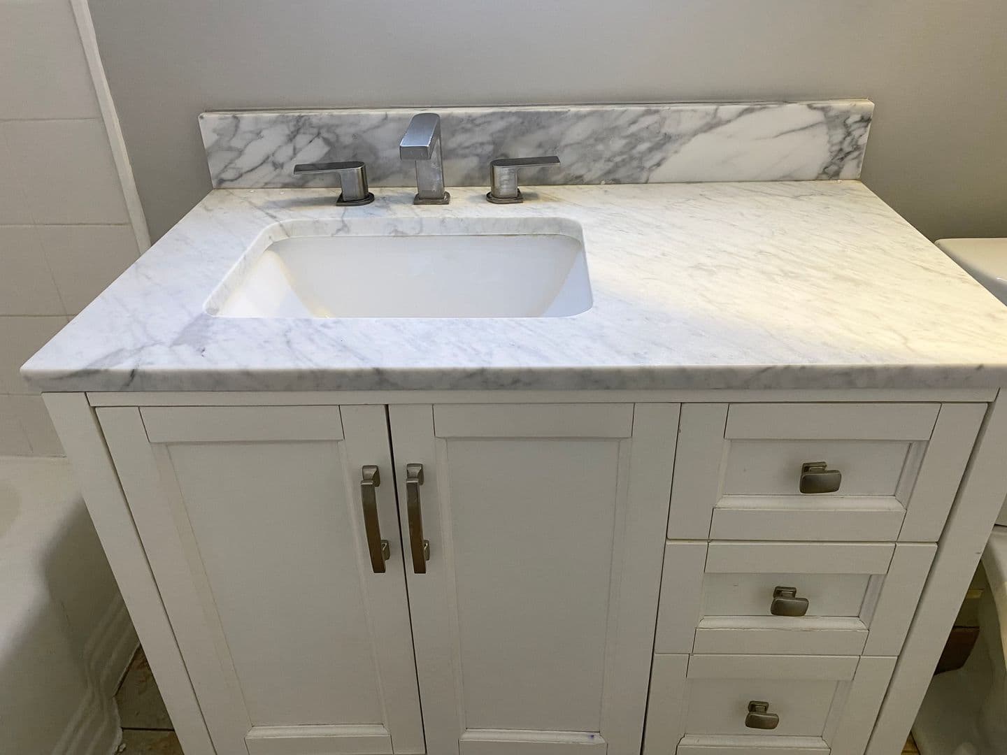 Ithaca Apartment: 609 E State St