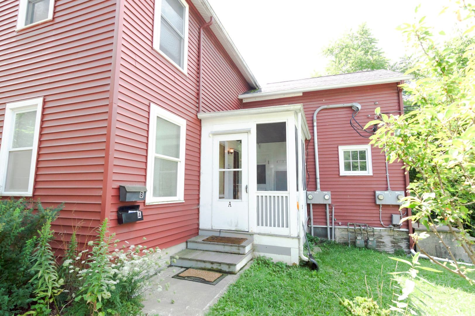Ithaca Apartment: 217 Columbia St.