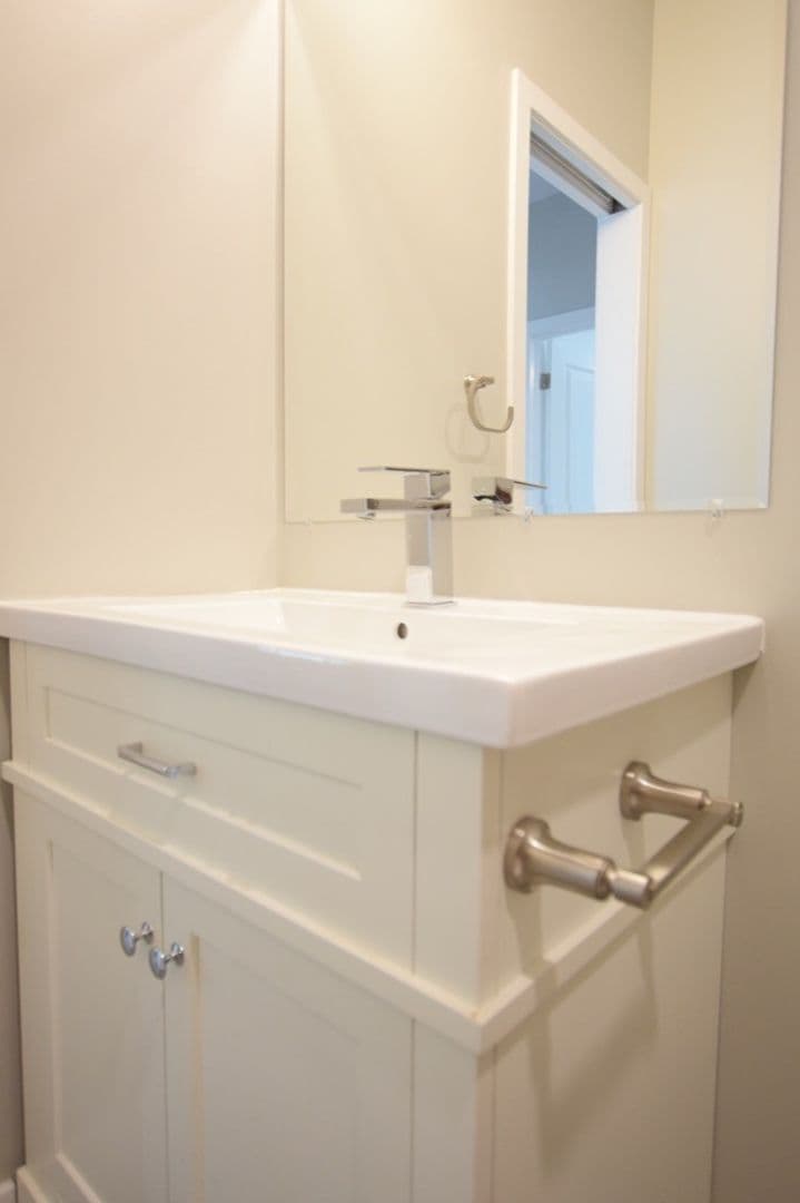 Ithaca Apartment: 217 Columbia St.