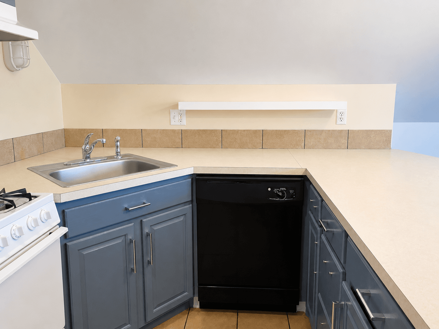 ithaca Apartment: 213-215 Columbia St