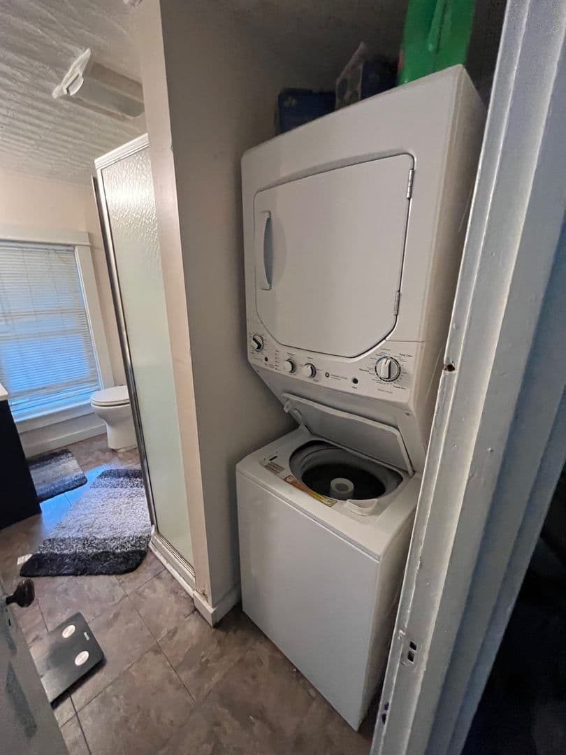 Ithaca Apartment: 414 E Marshall St